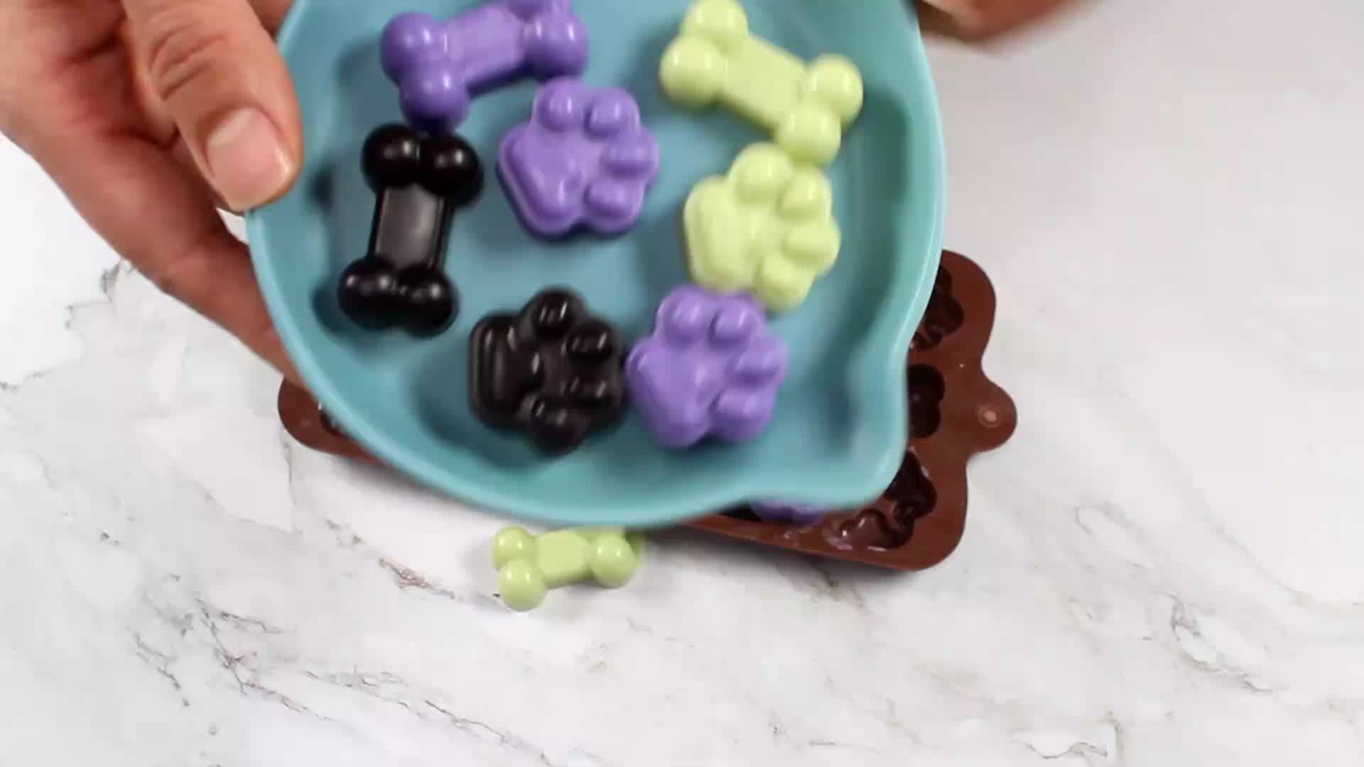 1pc Dog Food Silicone Mold 14 -grid Dog Bone Cat Paw Chocolate Mold Cake Baking Tool Ice Tray Pudding Jelly Mold