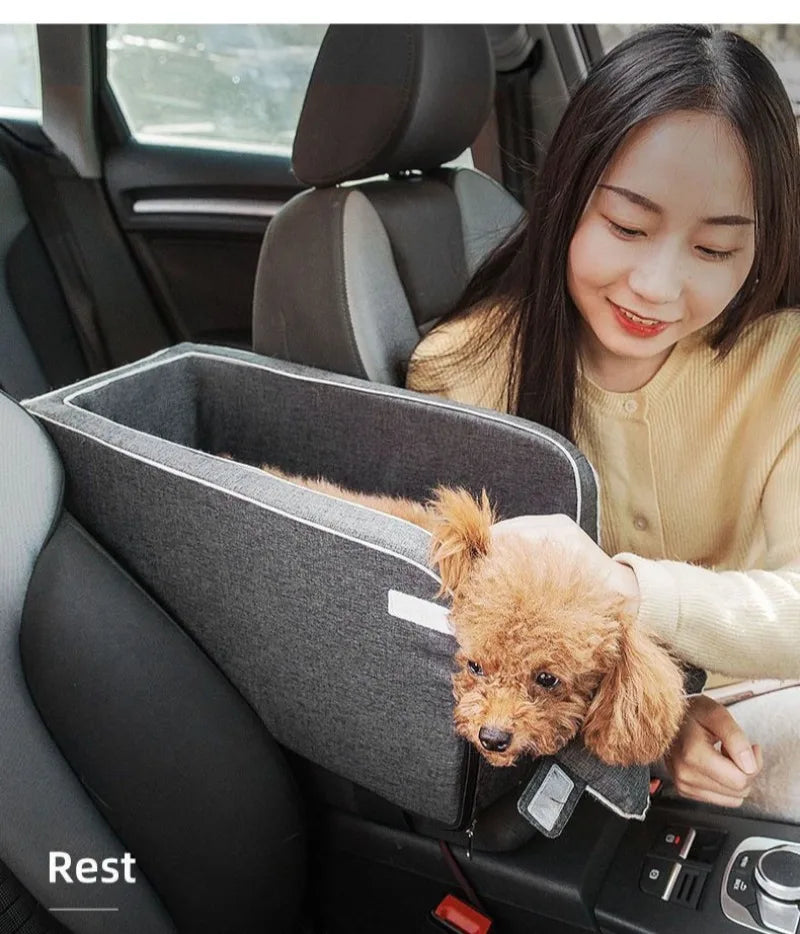 Dog Car Seats for Pets for Outdoor Travel Are Safe Comfortable The Front Seats of The Car Are Small and Medium-sized Dogs Cats