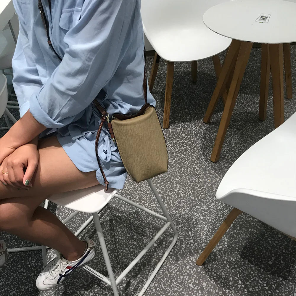 Genuine Leather  Purses and Handbags Luxury Designer  Crossbody Bags for Women Mobile Phone